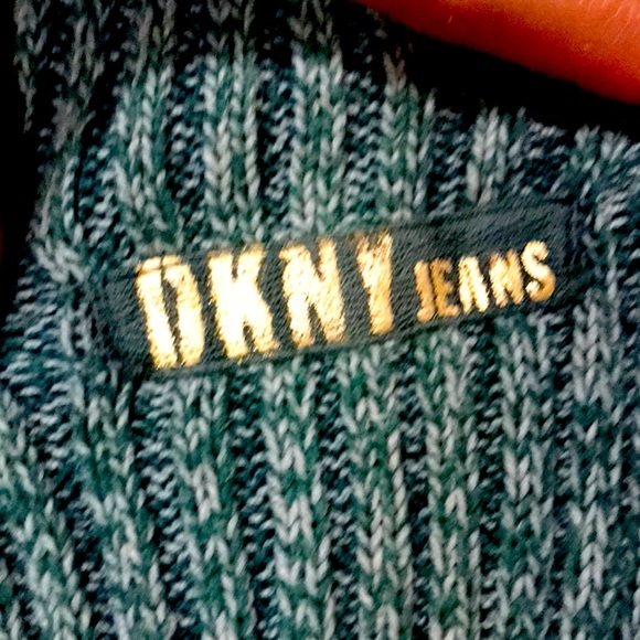 Vintage 90’s Y2K woman’s DKNY Marled Long sleeve 1/2 zipper Pullover Sweater - Picture 4 of 5